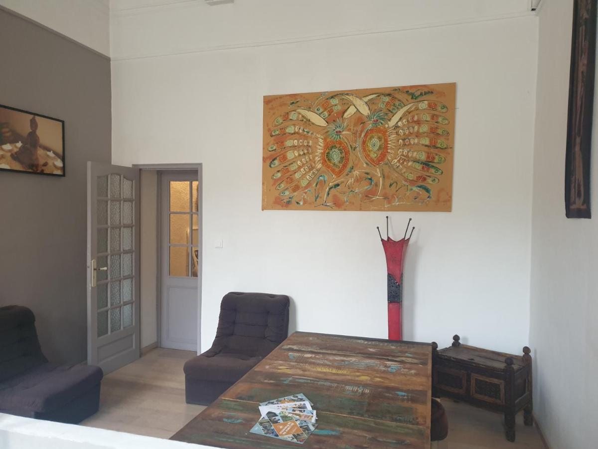 Charmant Appartement Coeur Village Provencal Lambesc Eksteriør bilde